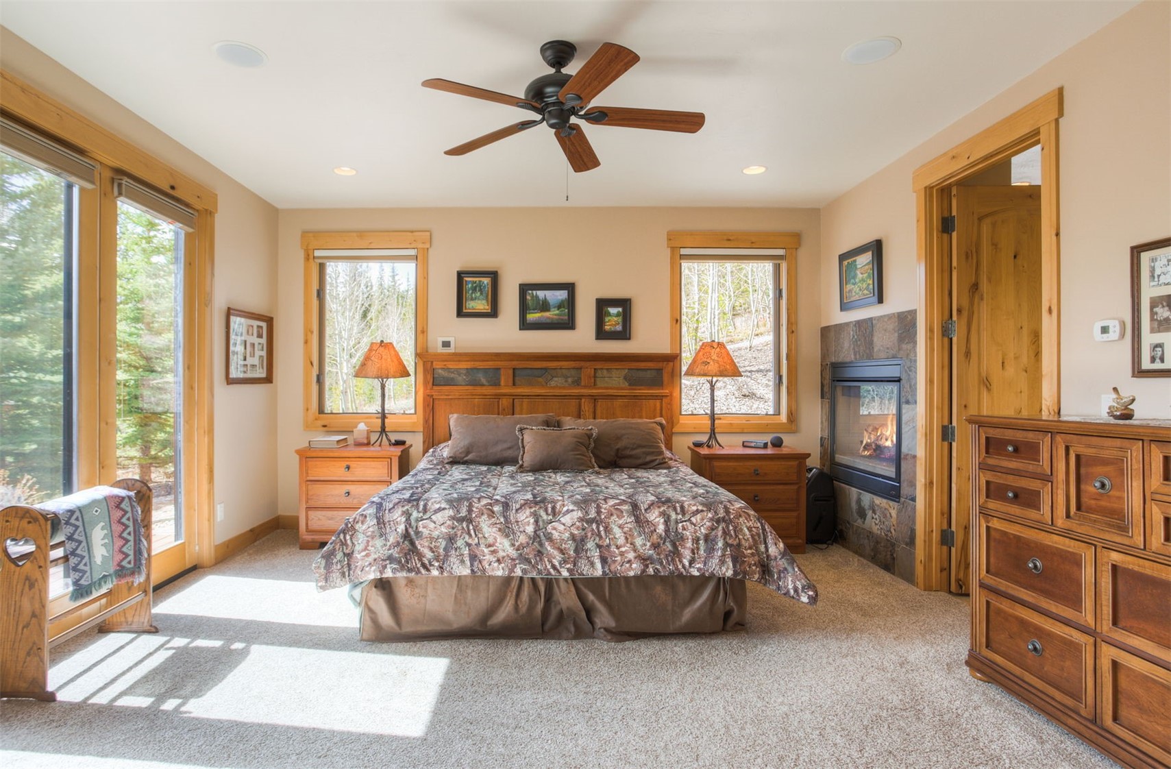Silverthorne, Colorado, 80498, United States, 5 Bedrooms Bedrooms, ,5 BathroomsBathrooms,Residential,Active,2036042