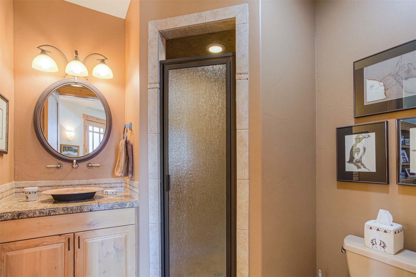 Silverthorne, Colorado, 80498, United States, 5 Bedrooms Bedrooms, ,5 BathroomsBathrooms,Residential,Active,2036042