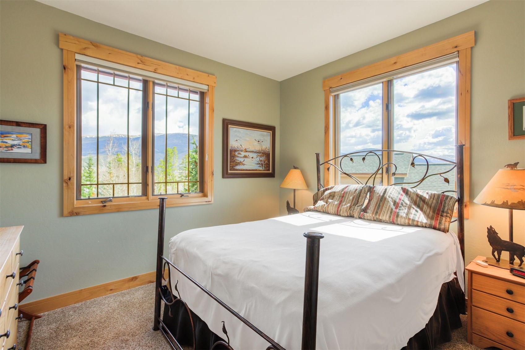 Silverthorne, Colorado, 80498, United States, 5 Bedrooms Bedrooms, ,5 BathroomsBathrooms,Residential,Active,2036042