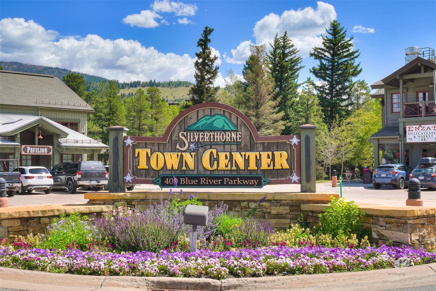 Silverthorne, Colorado, 80498, United States, 5 Bedrooms Bedrooms, ,5 BathroomsBathrooms,Residential,Active,2036042