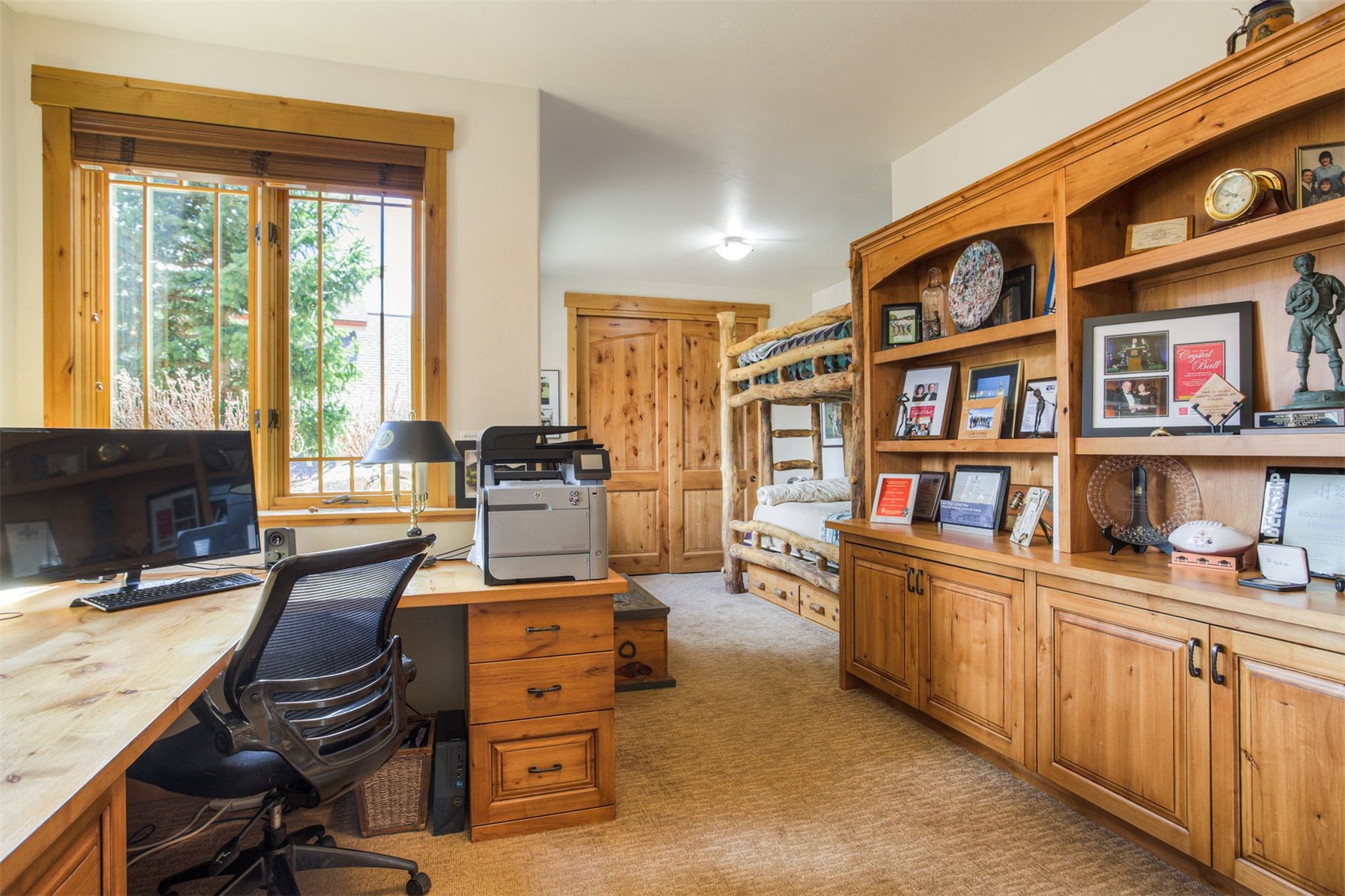 Silverthorne, Colorado, 80498, United States, 5 Bedrooms Bedrooms, ,5 BathroomsBathrooms,Residential,Active,2036042