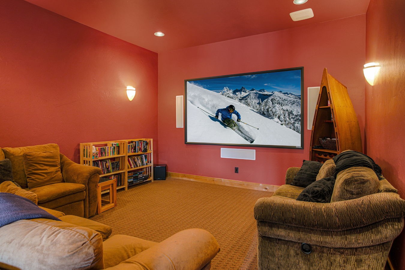 Silverthorne, Colorado, 80498, United States, 5 Bedrooms Bedrooms, ,5 BathroomsBathrooms,Residential,Active,2036042