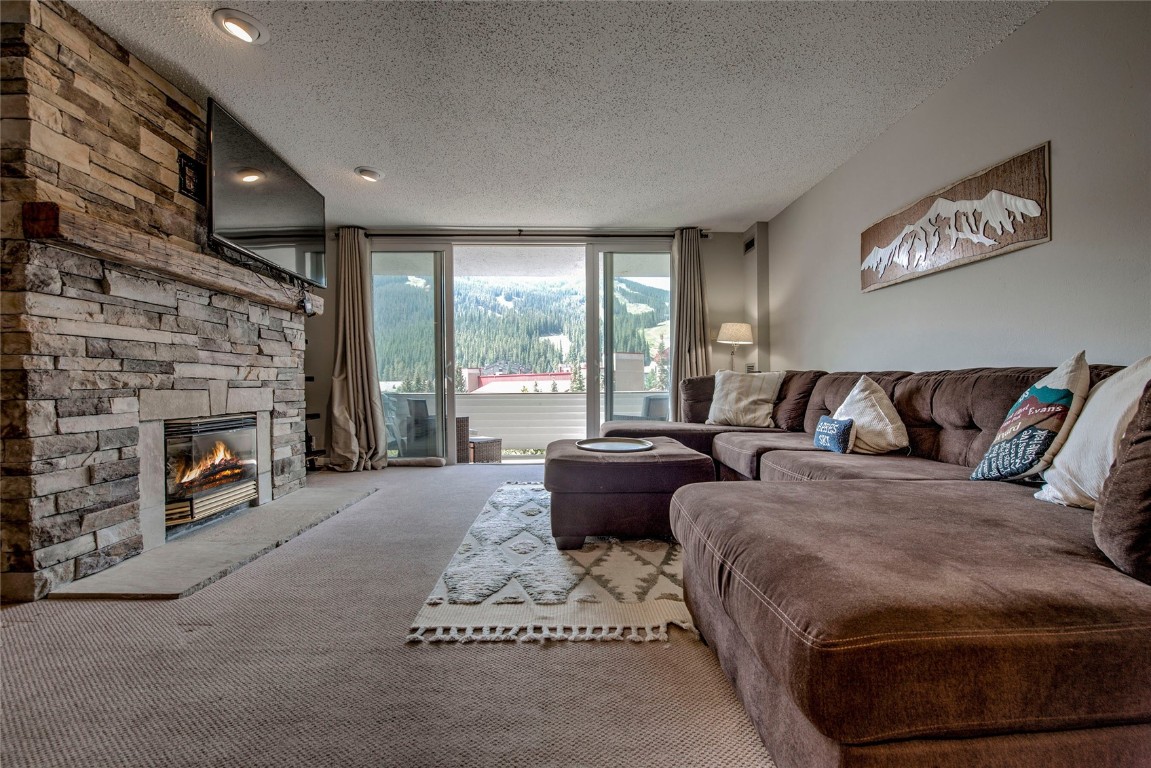 Copper Mountain, Colorado 80443, United States, 2 Bedrooms Bedrooms, ,2 BathroomsBathrooms,Residential,Active,188082