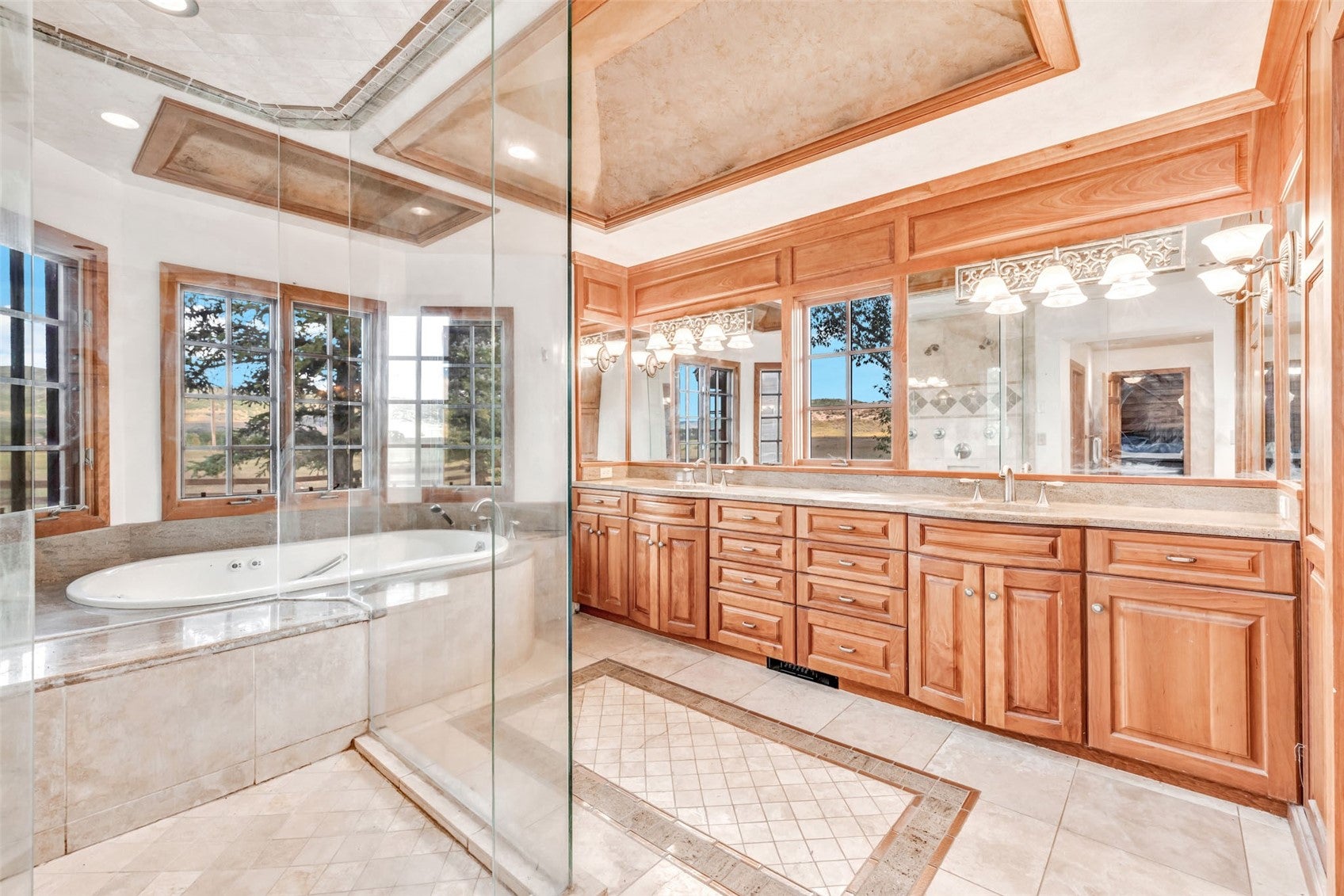 Steamboat Springs, Colorado, 80487, United States, 5 Bedrooms Bedrooms, ,4 BathroomsBathrooms,Residential,Active,2044172