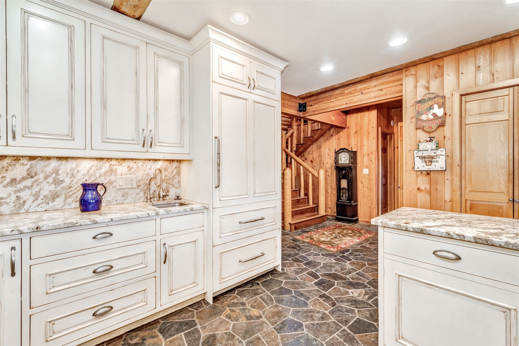 Steamboat Springs, Colorado, 80487, United States, 5 Bedrooms Bedrooms, ,4 BathroomsBathrooms,Residential,Active,2044172