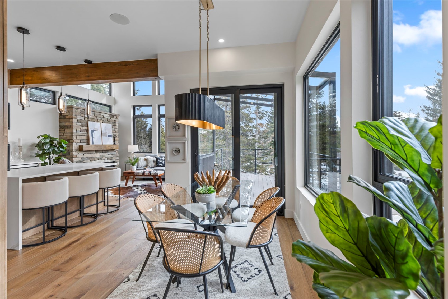 Frisco, Colorado, 80443, United States, 2 Bedrooms Bedrooms, ,3 BathroomsBathrooms,Residential,Active,2006915