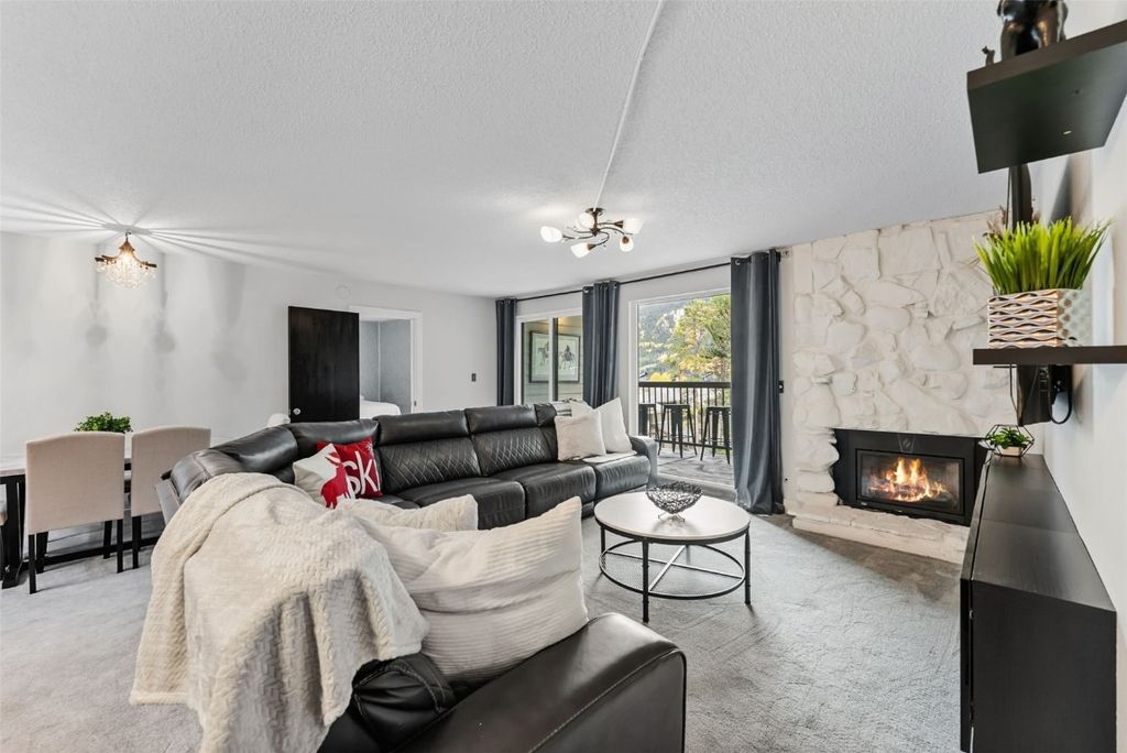 Photo of 158 Ten Mile Circle Cir #810, Frisco, CO 80443 (MLS # S1063857)
