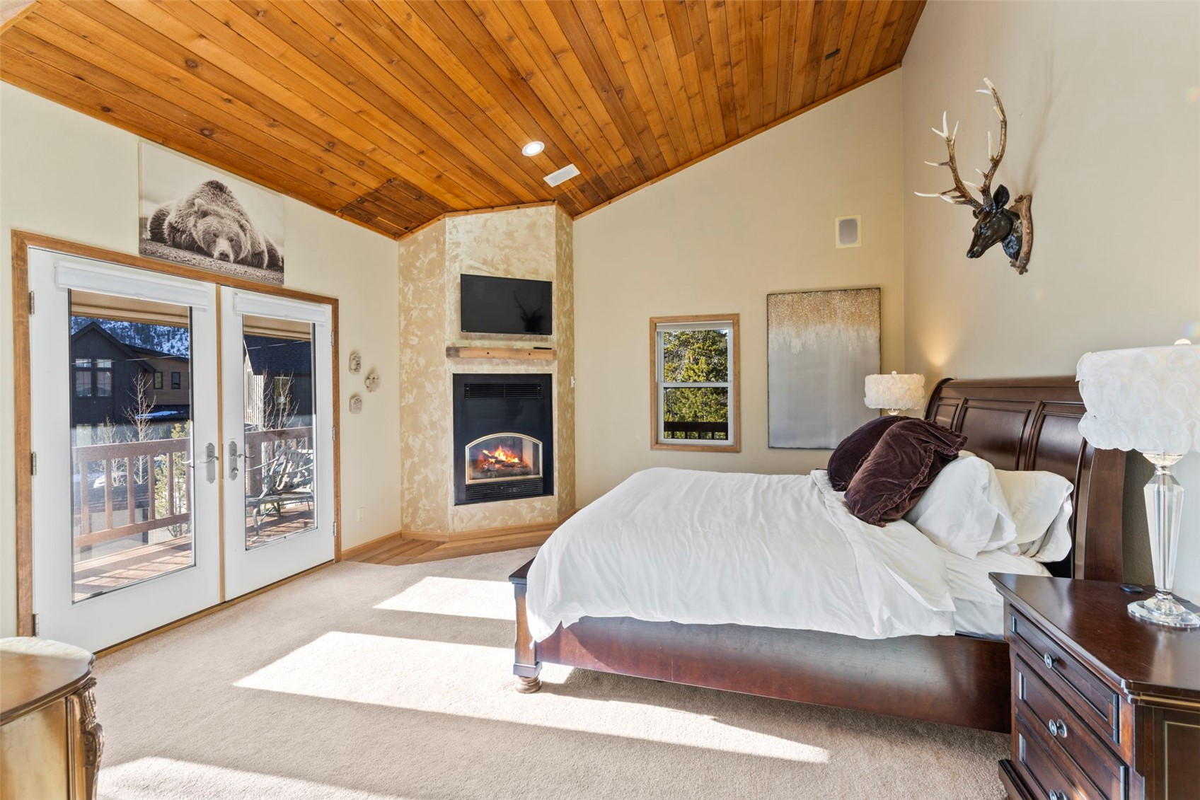 Frisco, Colorado, 80443, United States, 4 Bedrooms Bedrooms, ,6 BathroomsBathrooms,Residential,Active,2006819