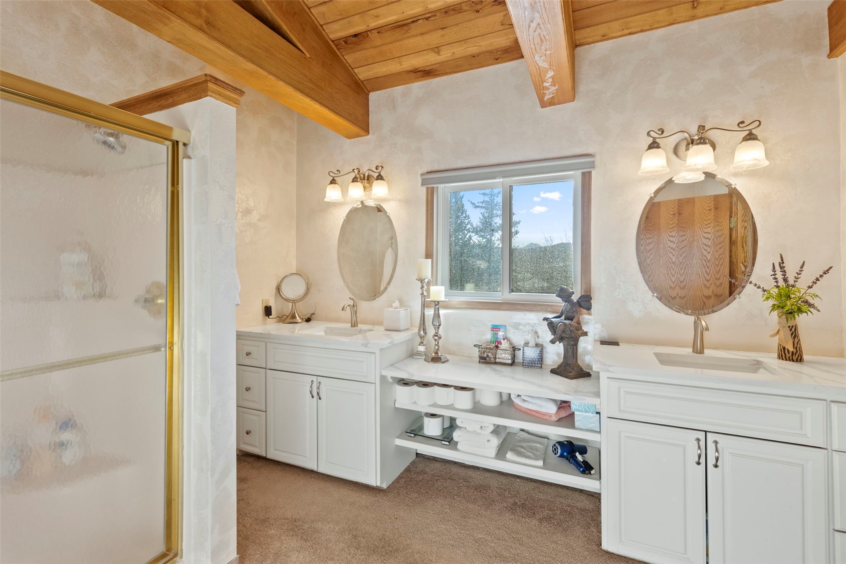 Frisco, Colorado, 80443, United States, 4 Bedrooms Bedrooms, ,6 BathroomsBathrooms,Residential,Active,2006819