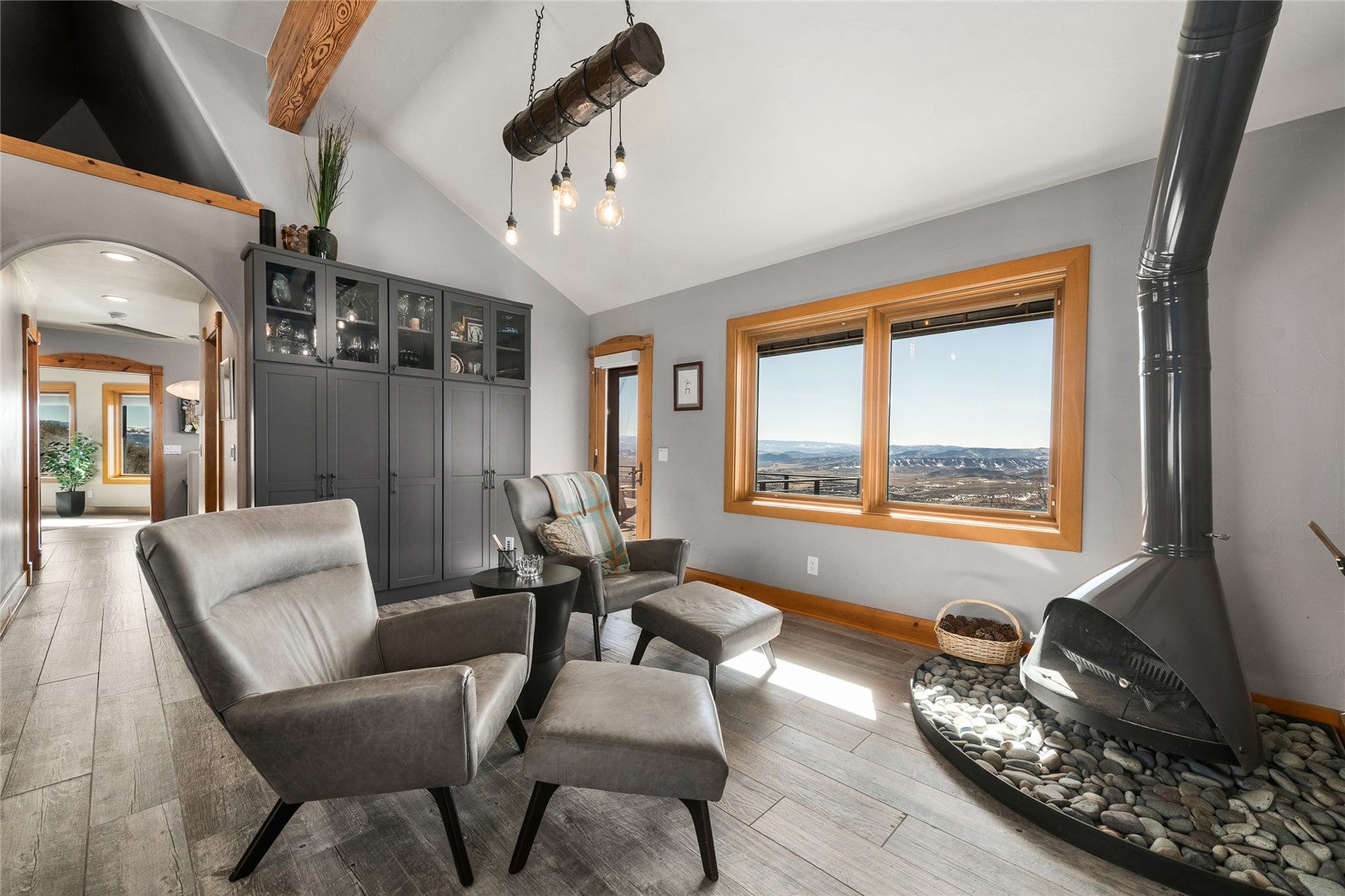 Steamboat Springs, Colorado, 80487, United States, 3 Bedrooms Bedrooms, ,3 BathroomsBathrooms,Residential,Active,2026812