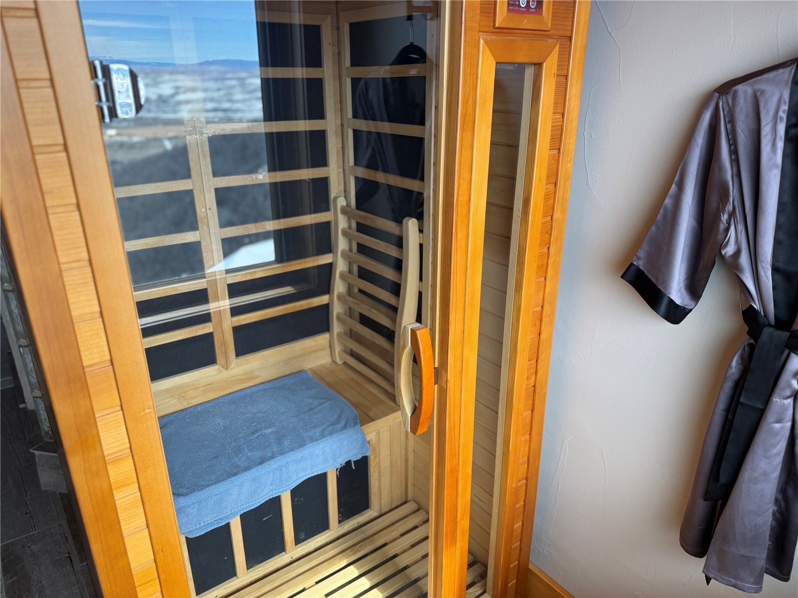 Steamboat Springs, Colorado, 80487, United States, 3 Bedrooms Bedrooms, ,3 BathroomsBathrooms,Residential,Active,2026812