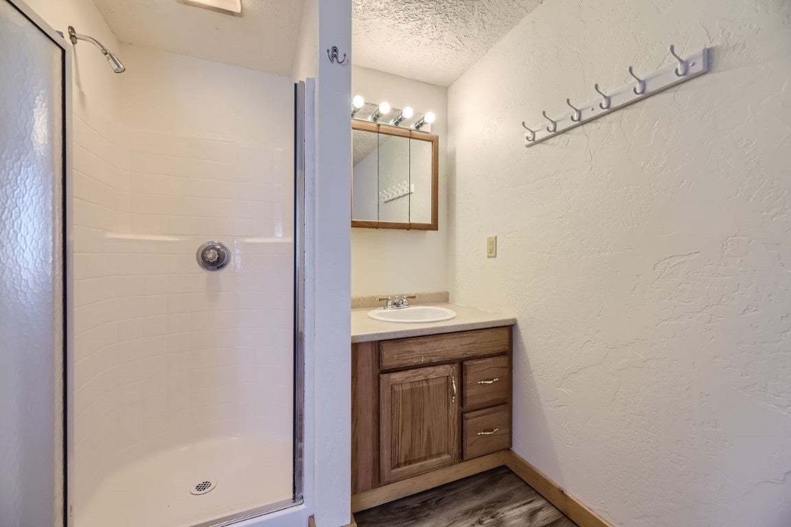Frisco, Colorado, 80443, United States, 4 Bedrooms Bedrooms, ,2 BathroomsBathrooms,Residential,Active,2006945