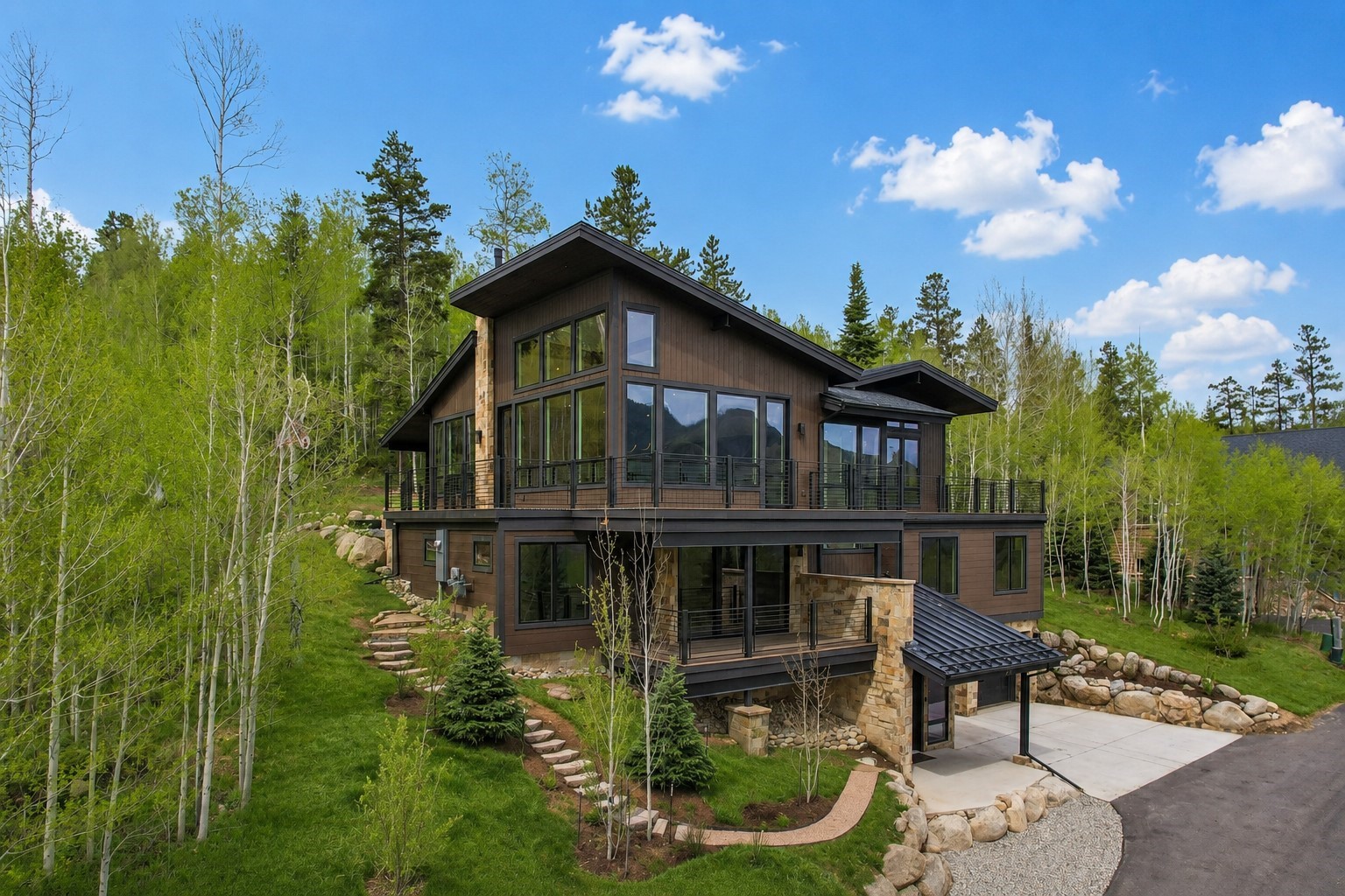 Silverthorne, Colorado, 80498, United States, 5 Bedrooms Bedrooms, ,6 BathroomsBathrooms,Residential,Active,2012660