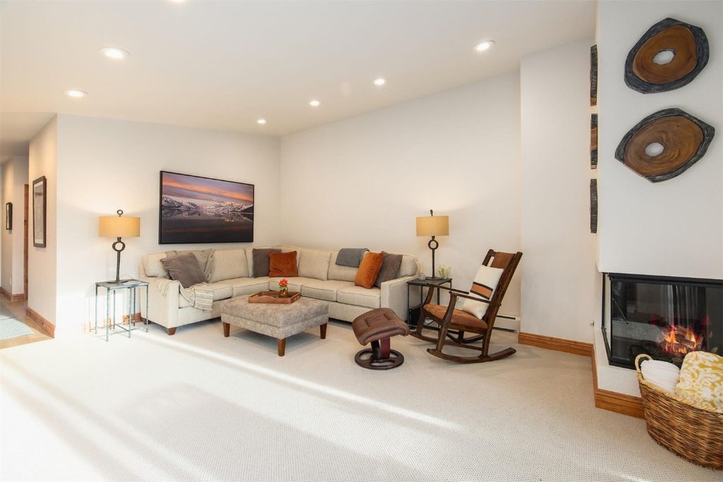 Photo of 176 E La Bonte Street #306, Dillon, CO 80435 (MLS # S1064265)