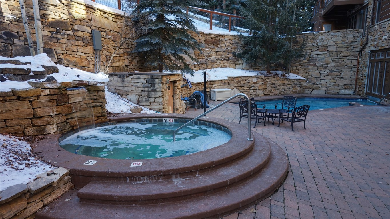 Dillon, Colorado, 80435, United States, 1 Bedroom Bedrooms, ,2 BathroomsBathrooms,Residential,Active,2011840