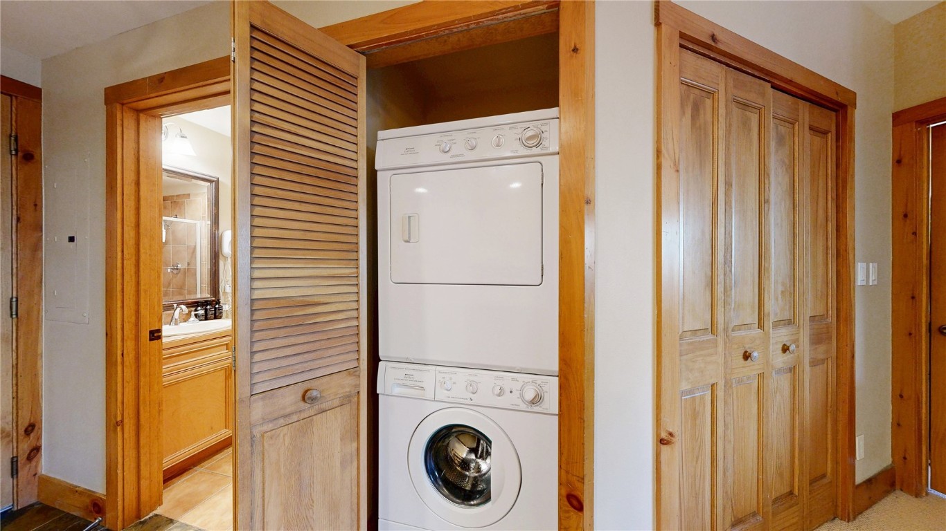 Dillon, Colorado, 80435, United States, 1 Bedroom Bedrooms, ,2 BathroomsBathrooms,Residential,Active,2011840