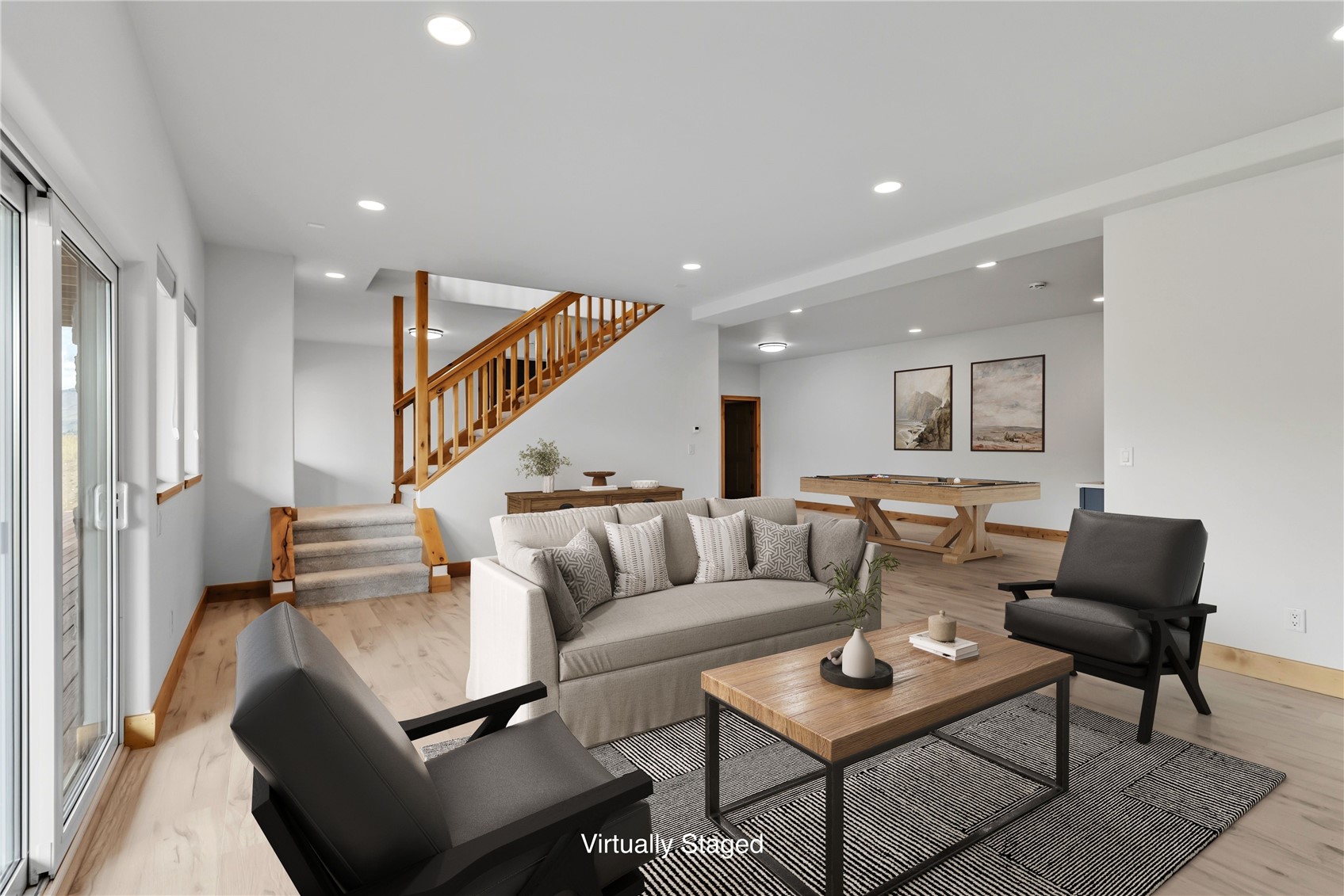 Silverthorne, Colorado, 80498, United States, 6 Bedrooms Bedrooms, ,4 BathroomsBathrooms,Residential,Active,1952508
