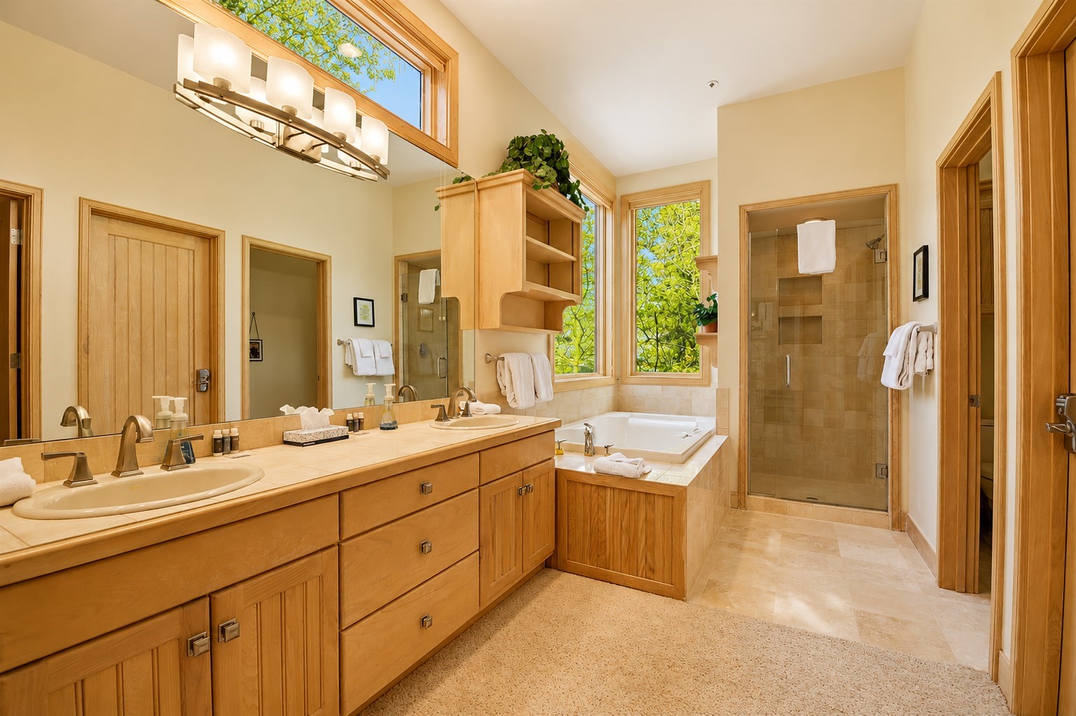 Breckenridge, Colorado, 80424, United States, 5 Bedrooms Bedrooms, ,6 BathroomsBathrooms,Residential,Active,2007248
