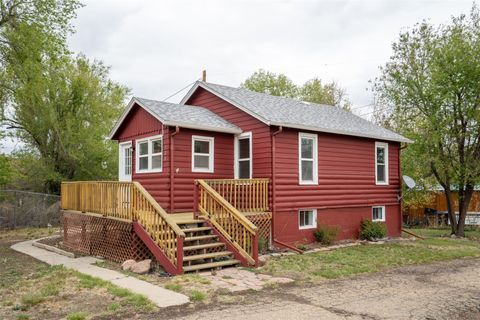 Photo of 720 McIntyre Street, Golden, CO 80401 (MLS # S1068908)