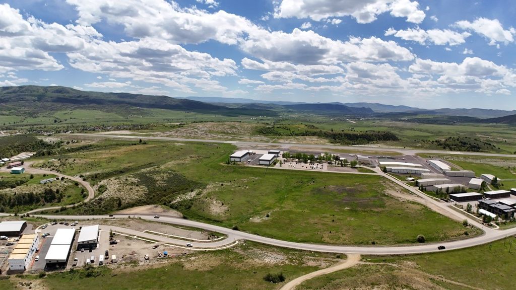 Photo of 27 Grizzly Ct #27, Steamboat Springs, CO 80487 (MLS # S1066377)