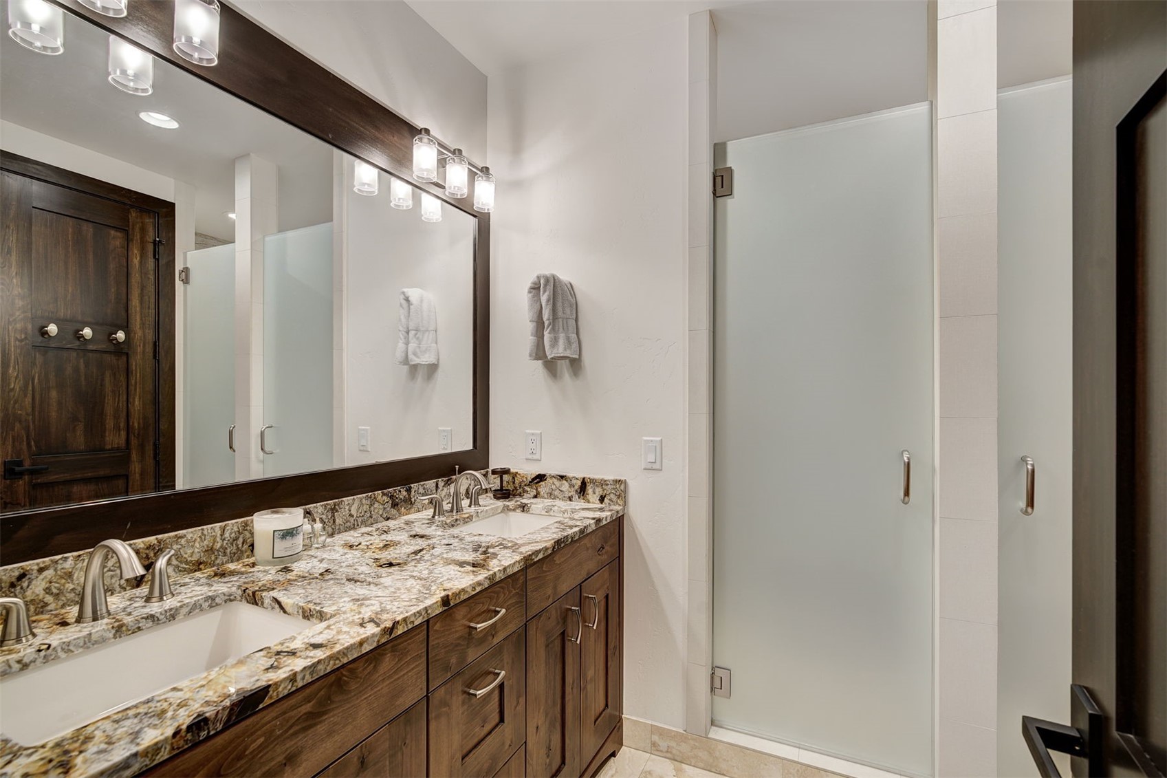 Silverthorne, Colorado, 80498, United States, ,7 BathroomsBathrooms,Residential,Active,1756445