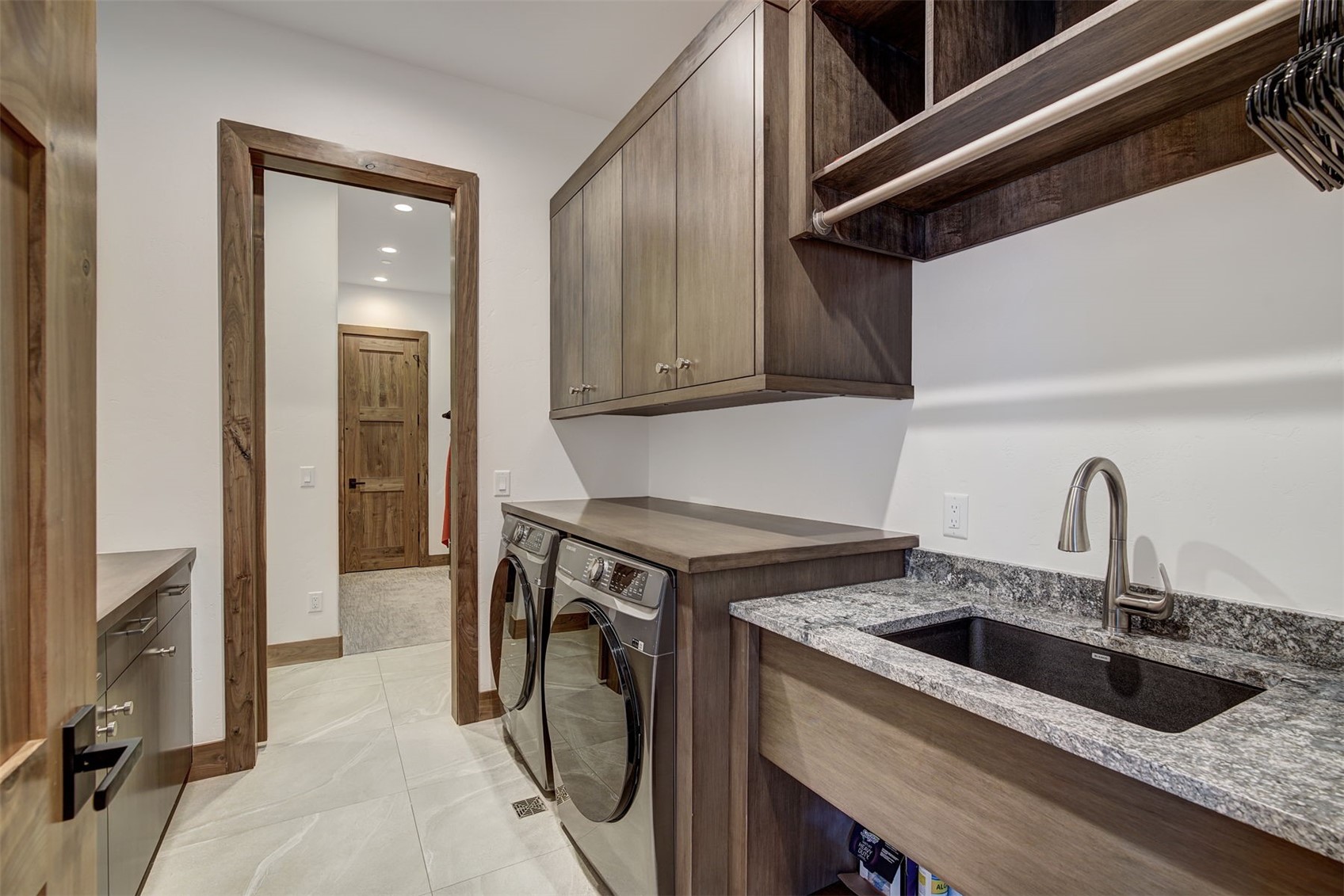 Silverthorne, Colorado, 80498, United States, ,7 BathroomsBathrooms,Residential,Active,1756445