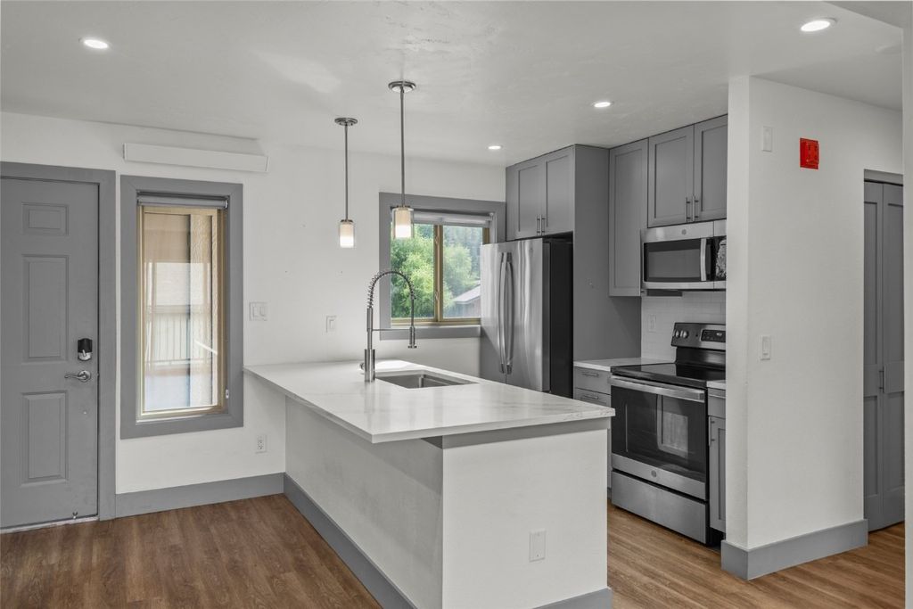 Photo of 1625 Shadow Run Frontage #301, Steamboat Springs, CO 80487 (MLS # S1061746)