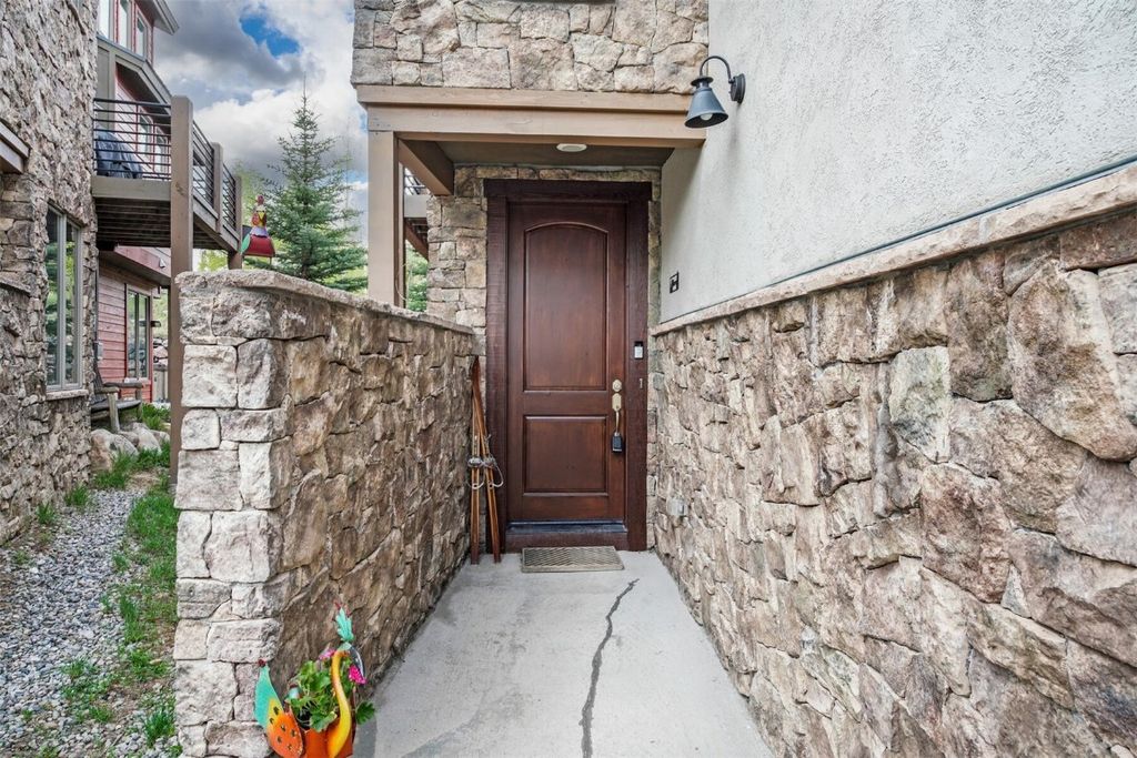 Photo of 18 Laredo Drive #18, Silverthorne, CO 80498 (MLS # S1064410)