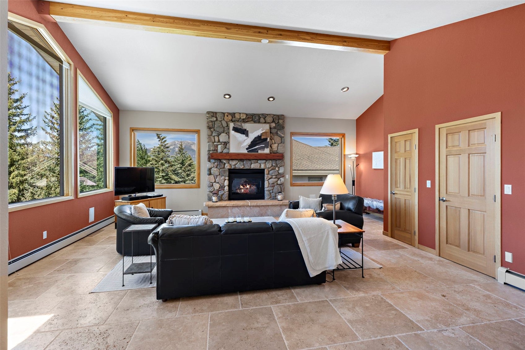 453 Ensign Dr, Dillon, CO, 80435, USA, 6 Bedrooms Bedrooms, ,4 BathroomsBathrooms,Residential,Active,453 Ensign Dr,S1069724