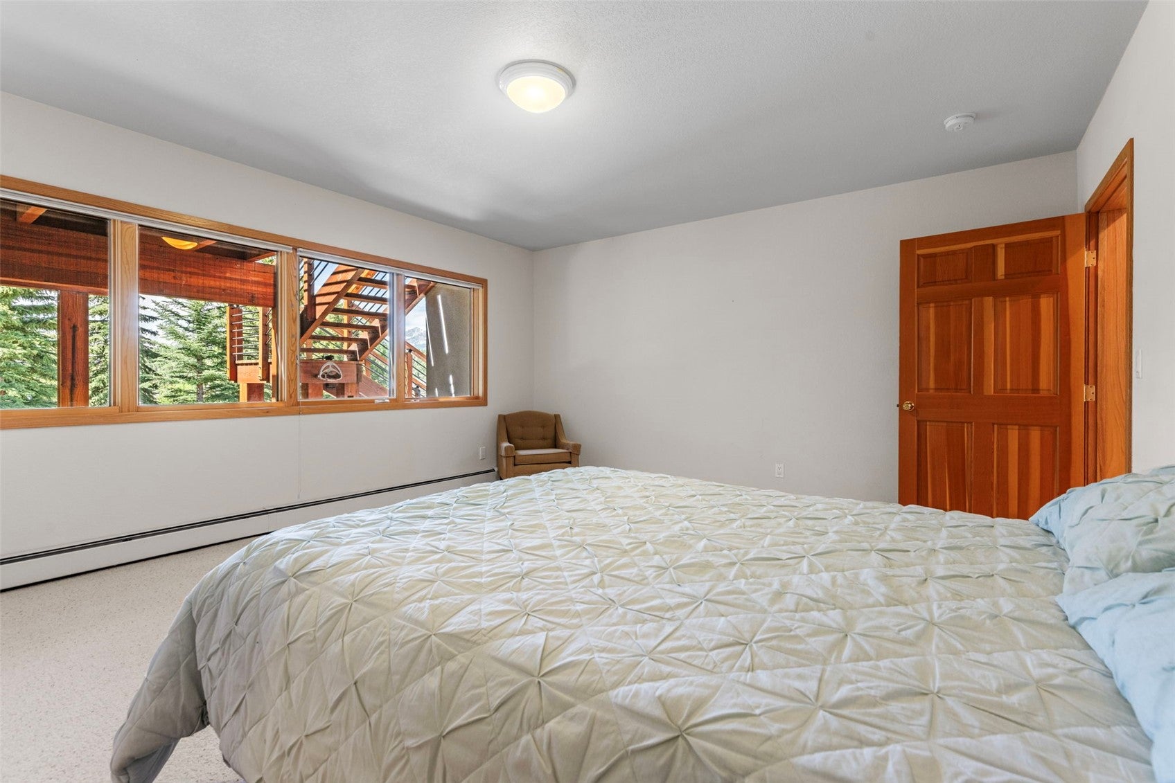 453 Ensign Dr, Dillon, CO, 80435, USA, 6 Bedrooms Bedrooms, ,4 BathroomsBathrooms,Residential,Active,453 Ensign Dr,S1069724