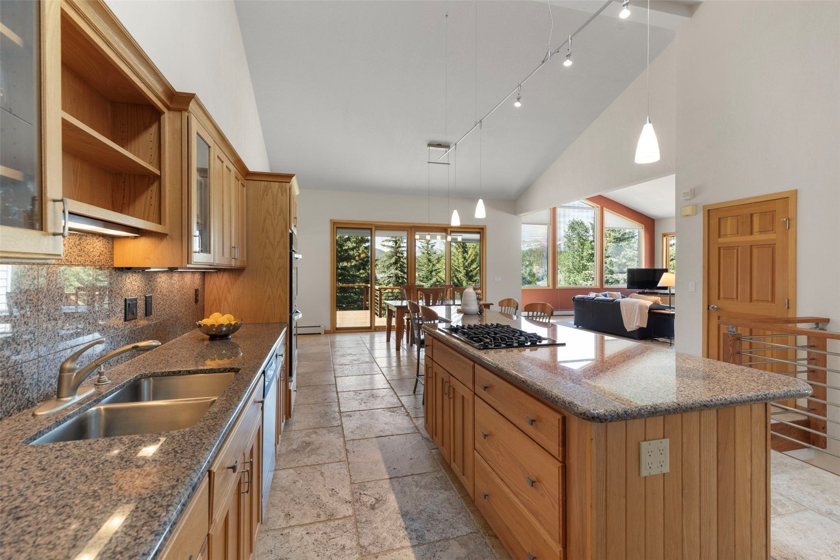 453 Ensign Dr, Dillon, CO, 80435, USA, 6 Bedrooms Bedrooms, ,4 BathroomsBathrooms,Residential,Active,453 Ensign Dr,S1069724