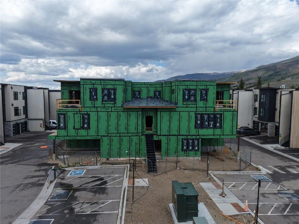 Photo of 740 Blue River Parkway #E7, Silverthorne, CO 80498 (MLS # S1064050)