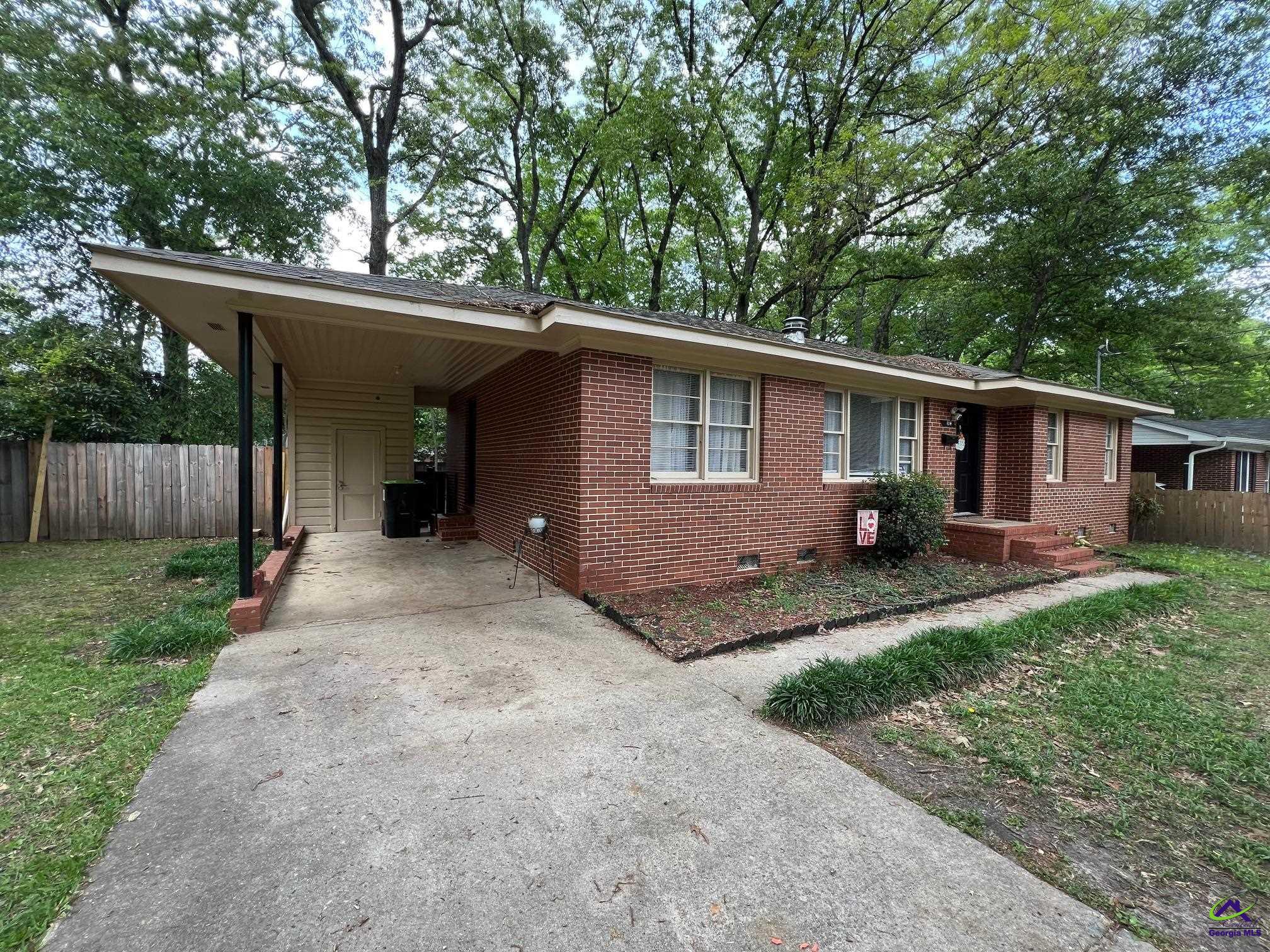 114 Williams Terrace