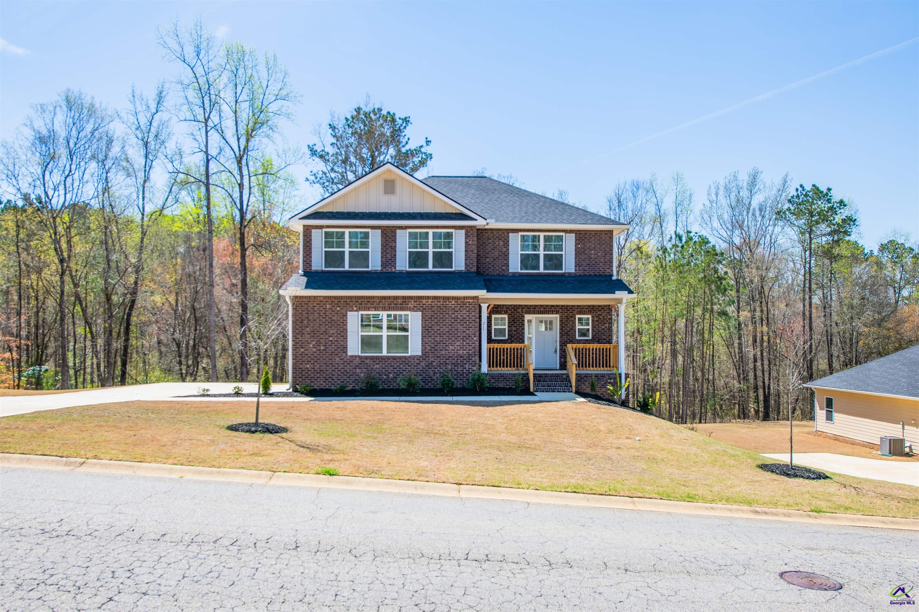215 Carsons Walk