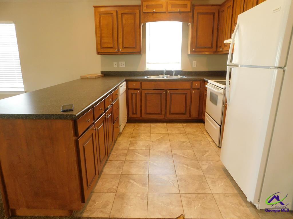 408 Club Villa Court Apt 3