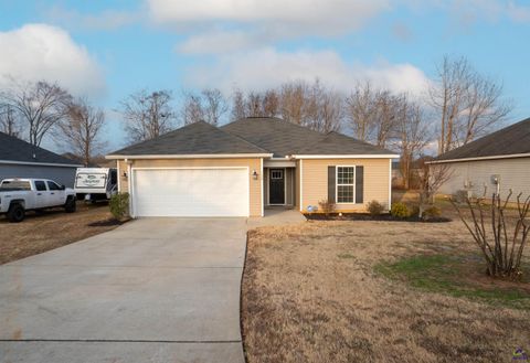 106 Ellington Court Perry GA 31069