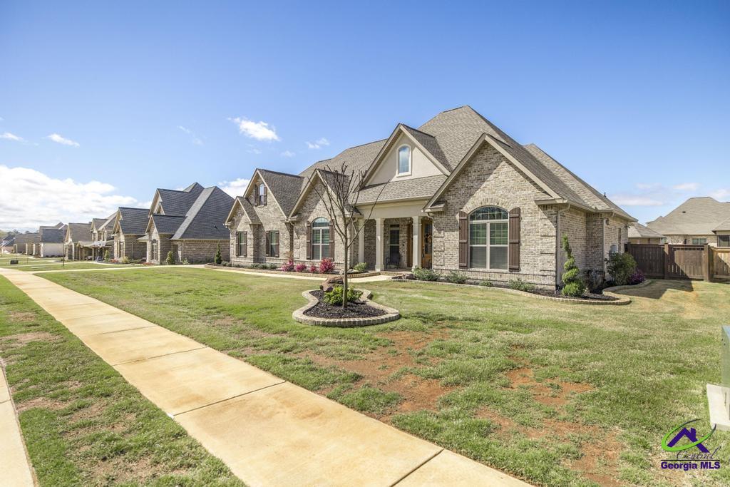 214 Bristleleaf Path