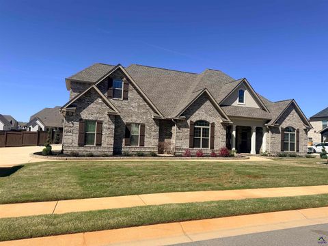 214 Bristleleaf Path Kathleen GA 31047