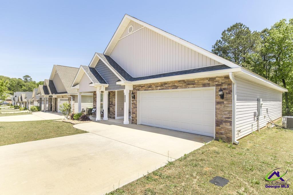 183 Hawks Ridge Trace