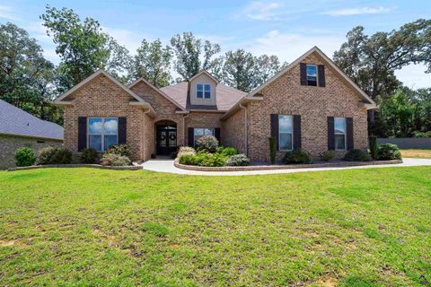 300 Rustic Live Oak Trail Bonaire GA 31005