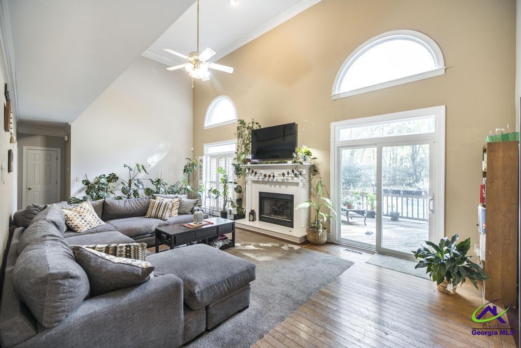 103 Howard Oaks Drive