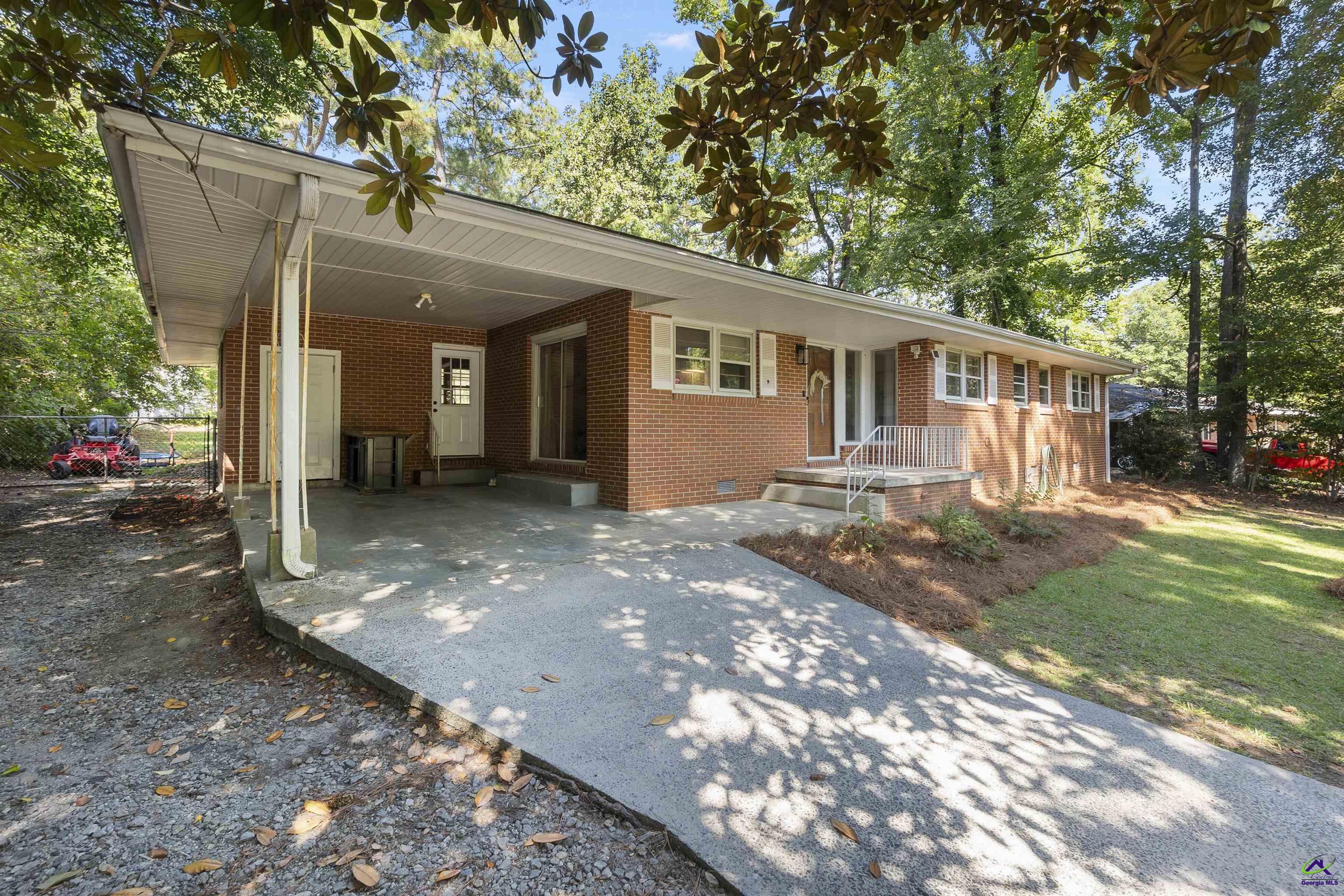 213 Ashby Way