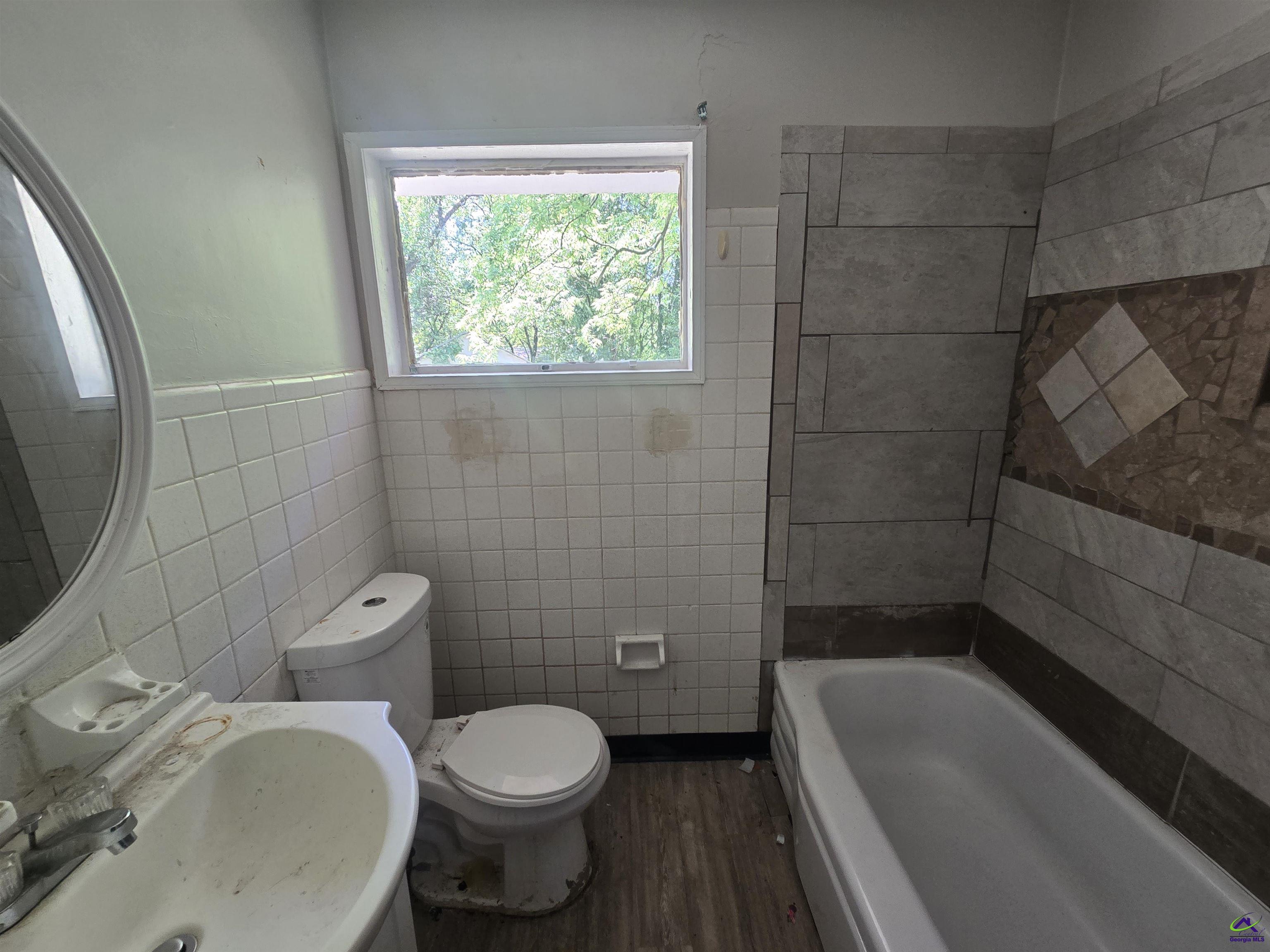 2480 Brevard DR