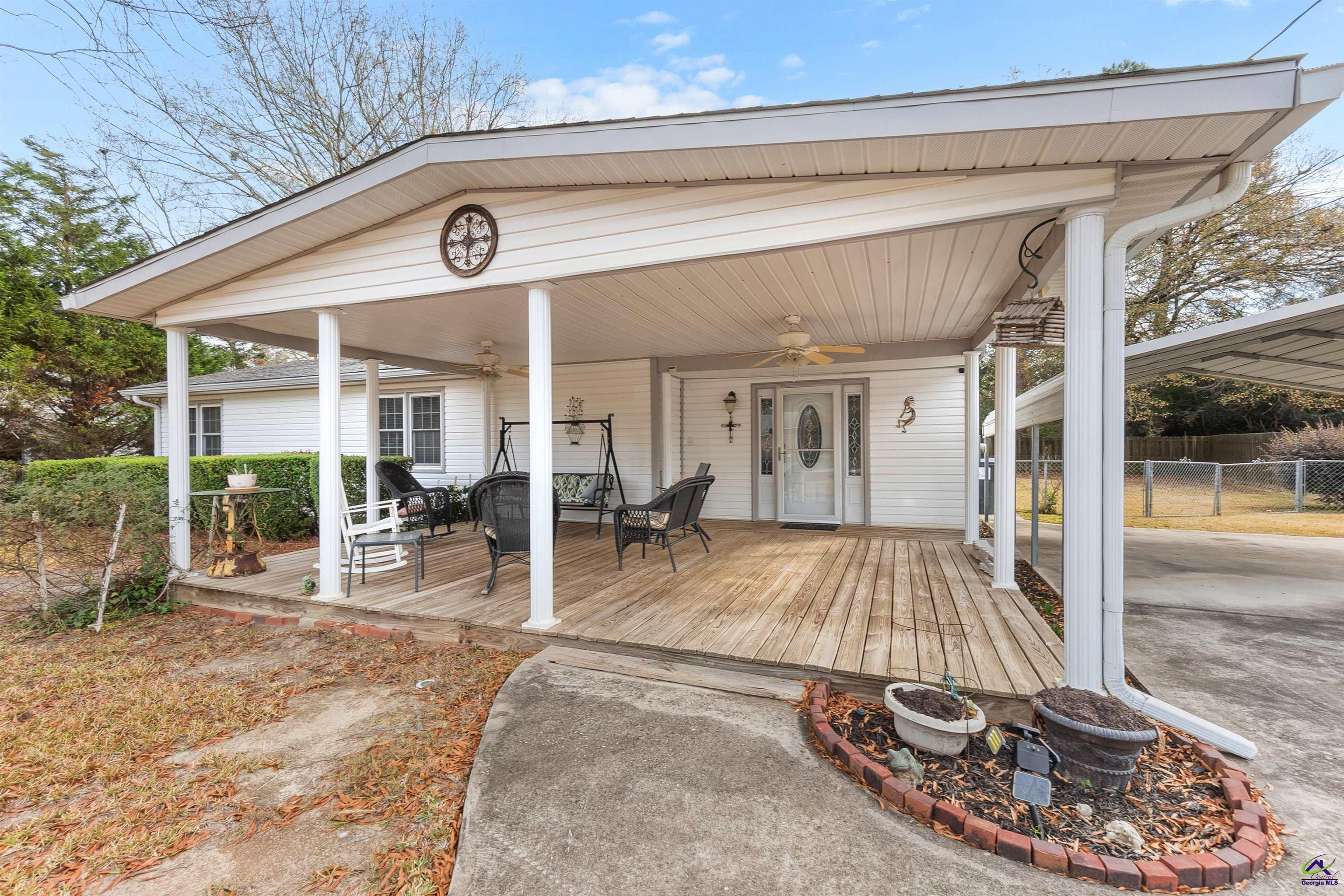 614 Hillcrest Avenue