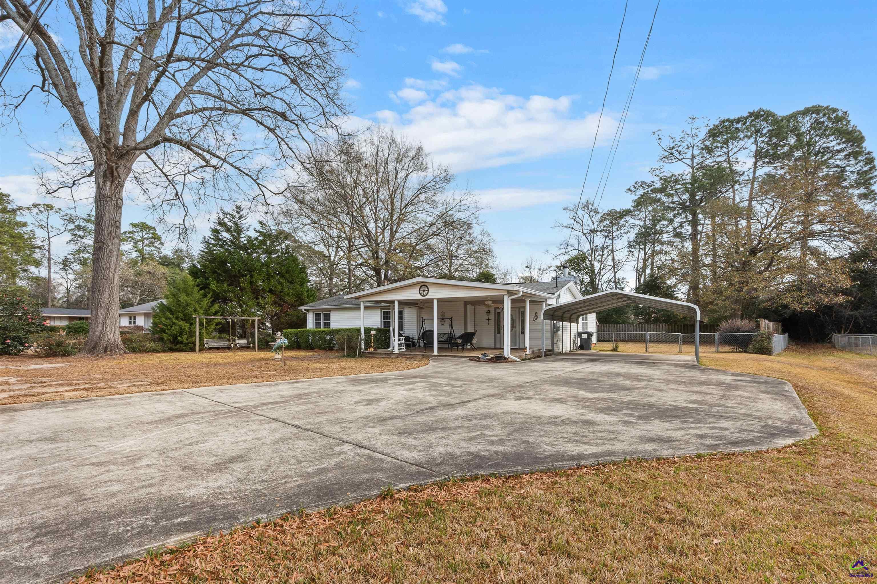 614 Hillcrest Avenue