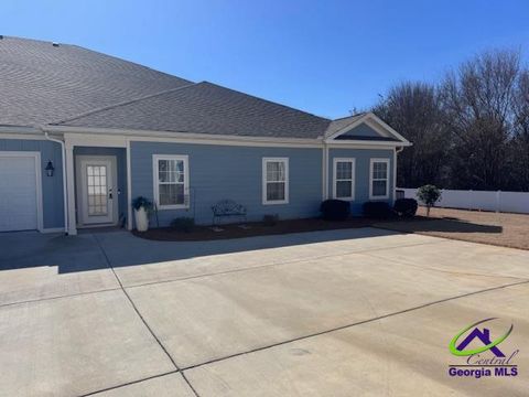 486 Nandina Court Warner Robins GA 31088