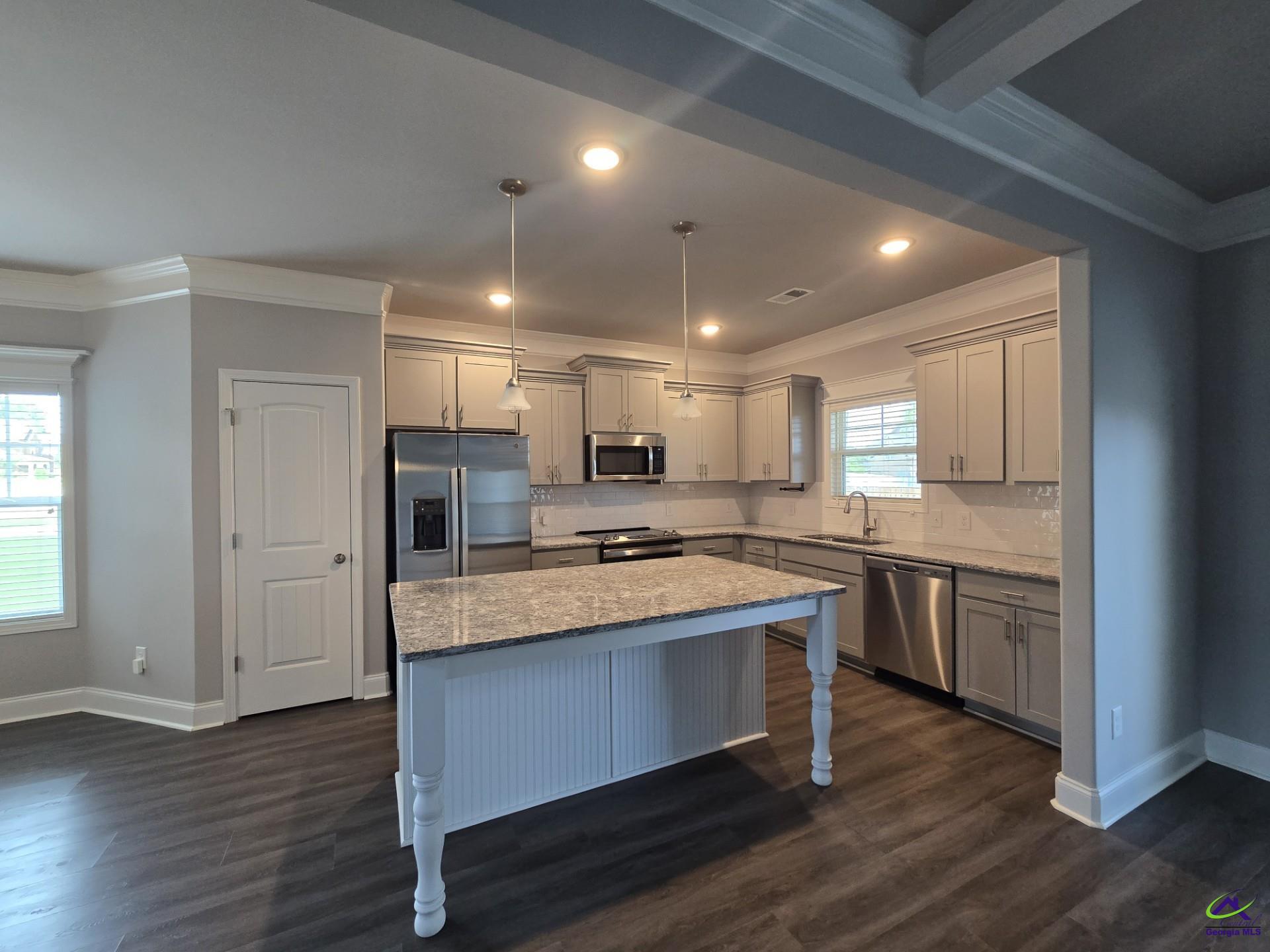 715 Foxborough Lane