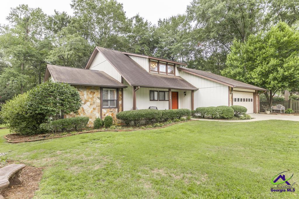 102 Sweetwater Ct