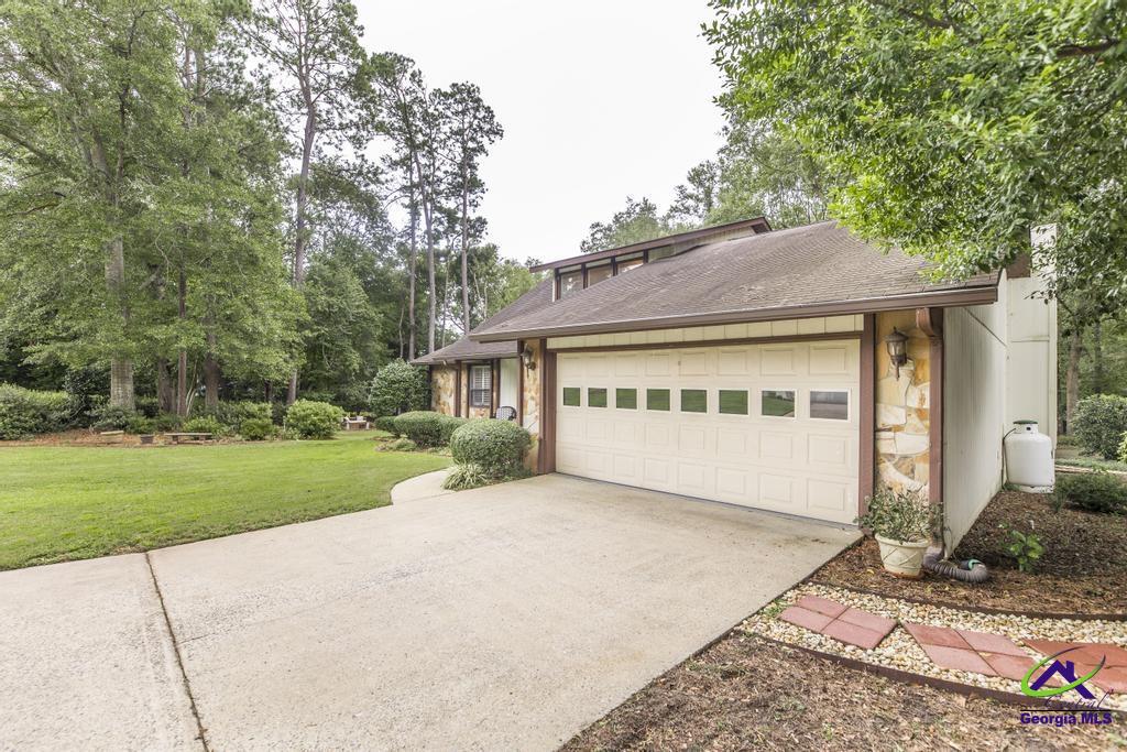 102 Sweetwater Ct
