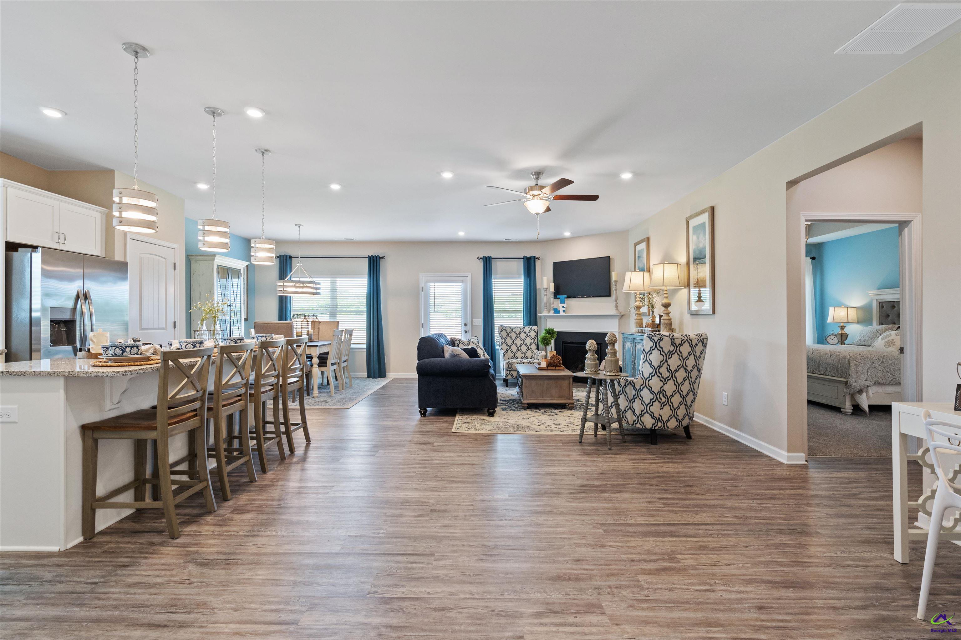 300 Shantz Way